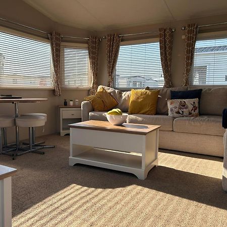 J&D By The Sea Hotell Heysham Exteriör bild