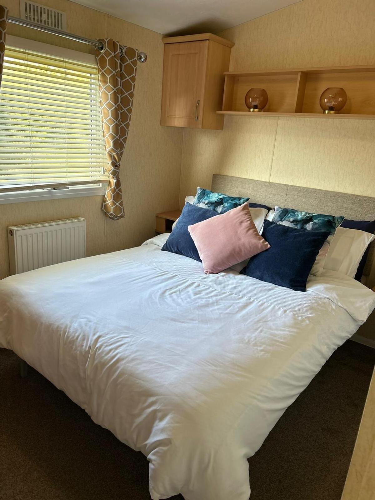 J&D By The Sea Hotell Heysham Exteriör bild